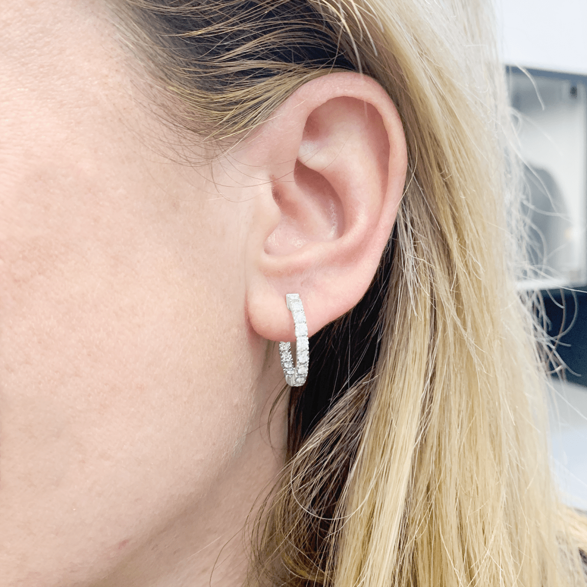 Boucles d'oreilles Créoles en or blanc et diamants - Castafiore