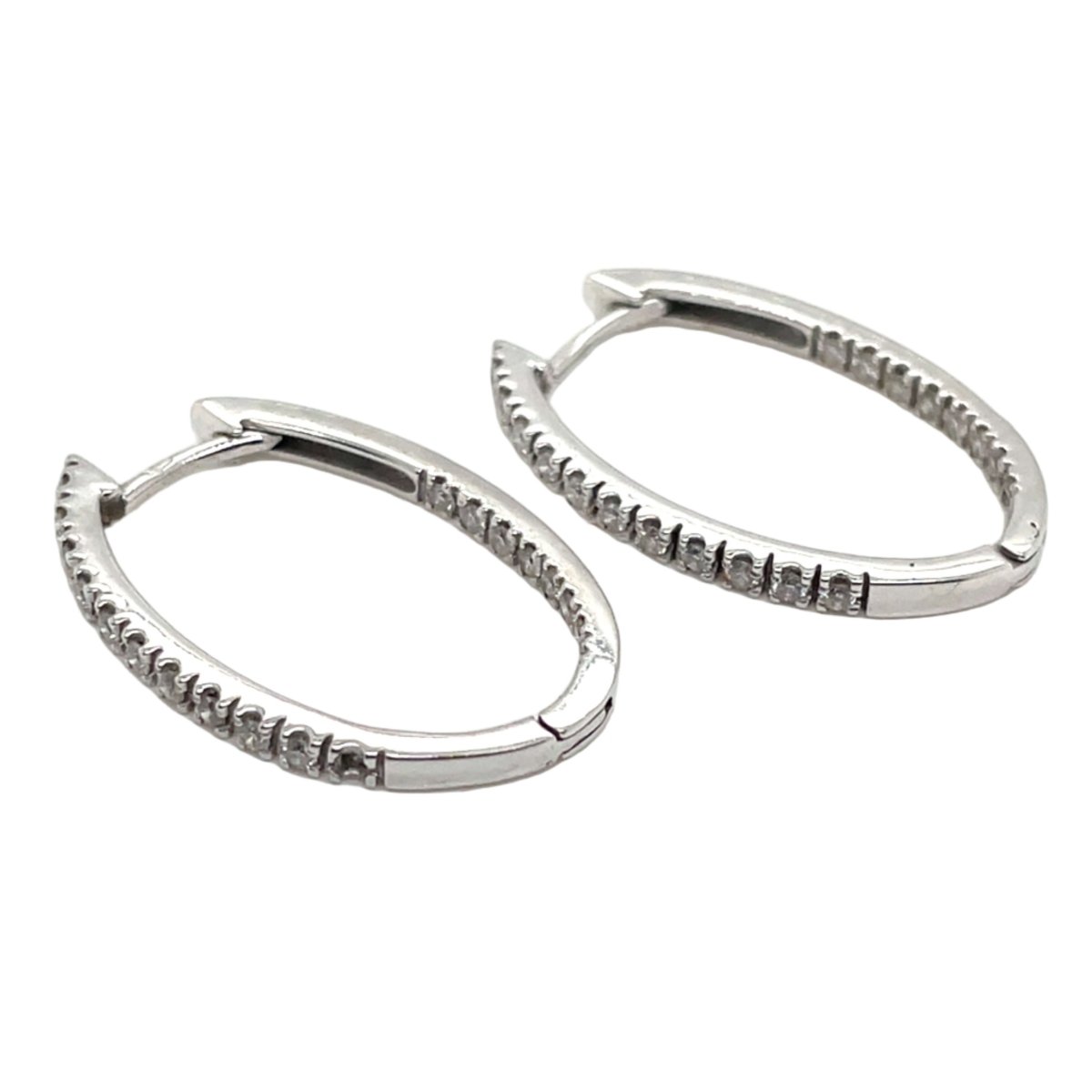 Boucles d'oreilles Créoles en or blanc et diamants - Castafiore