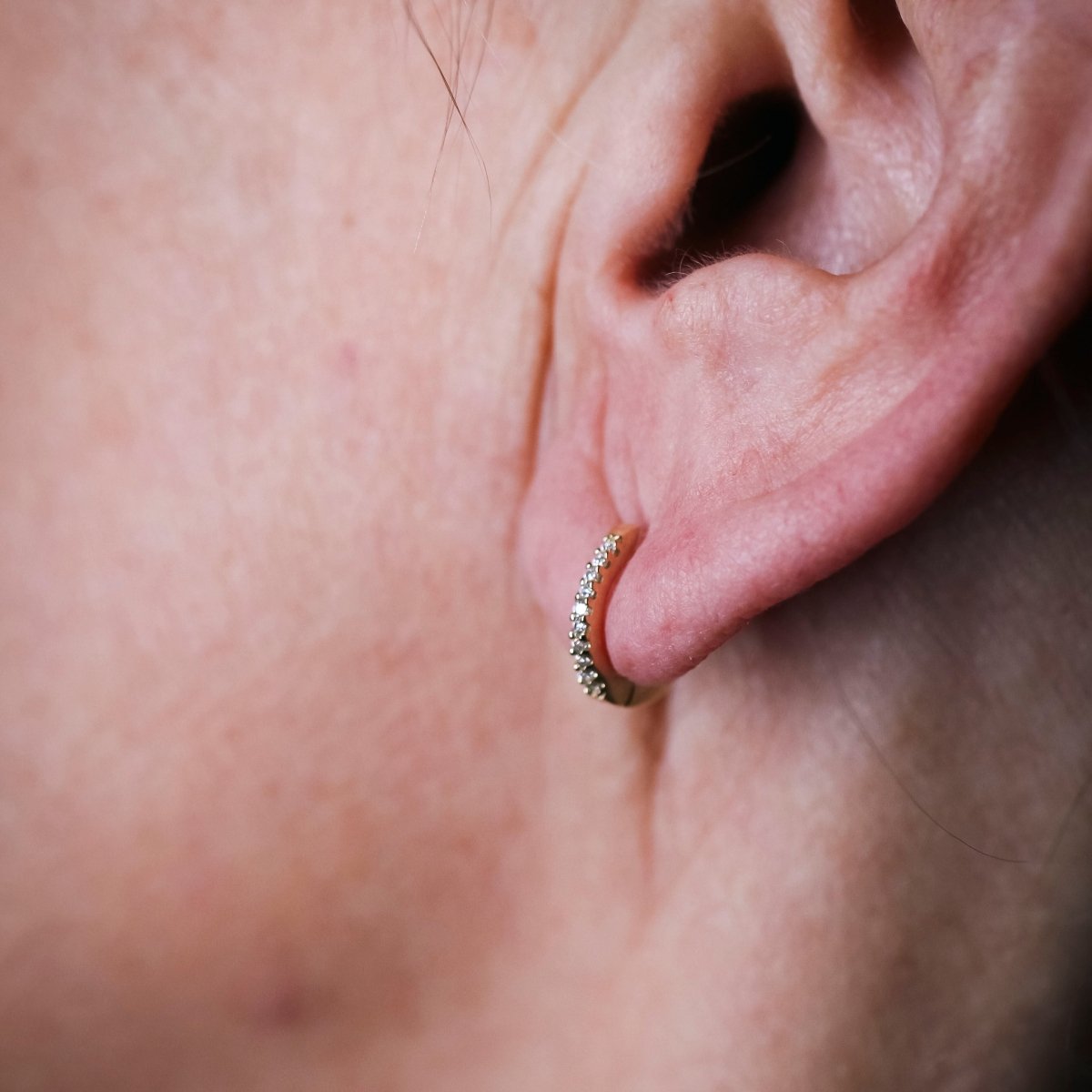 Boucles d'oreilles Créoles en or blanc jaune et diamants - Castafiore