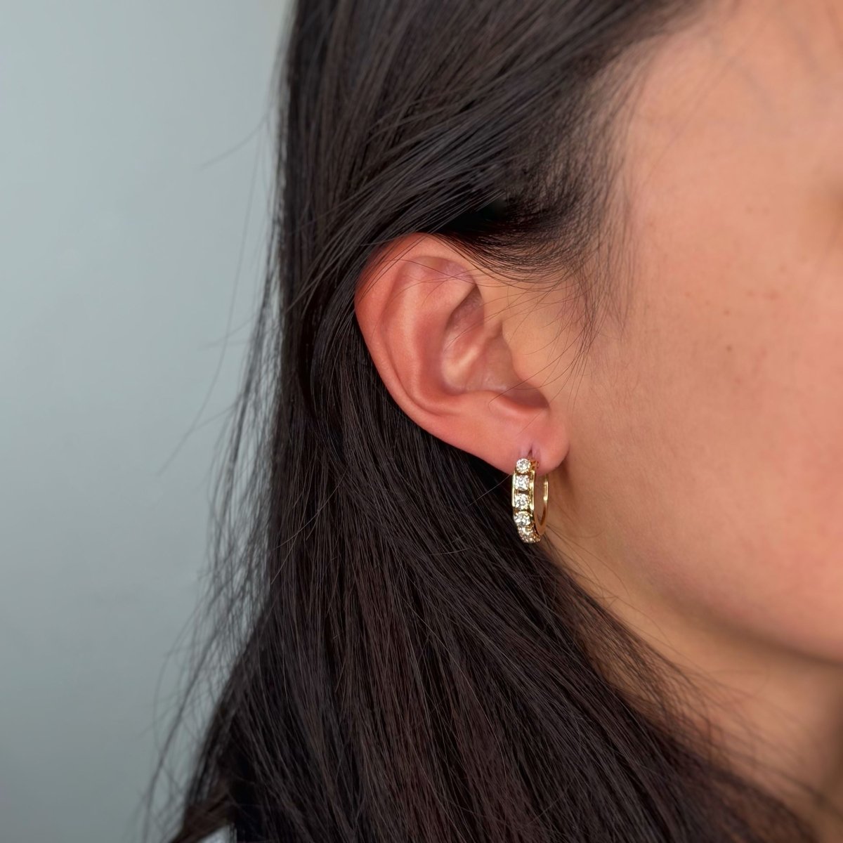 Boucles d'oreilles Créoles en or jaune et diamants - Castafiore