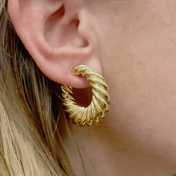 Boucles d'oreilles Créoles VAN CLEEF & ARPELS en or jaune - Castafiore