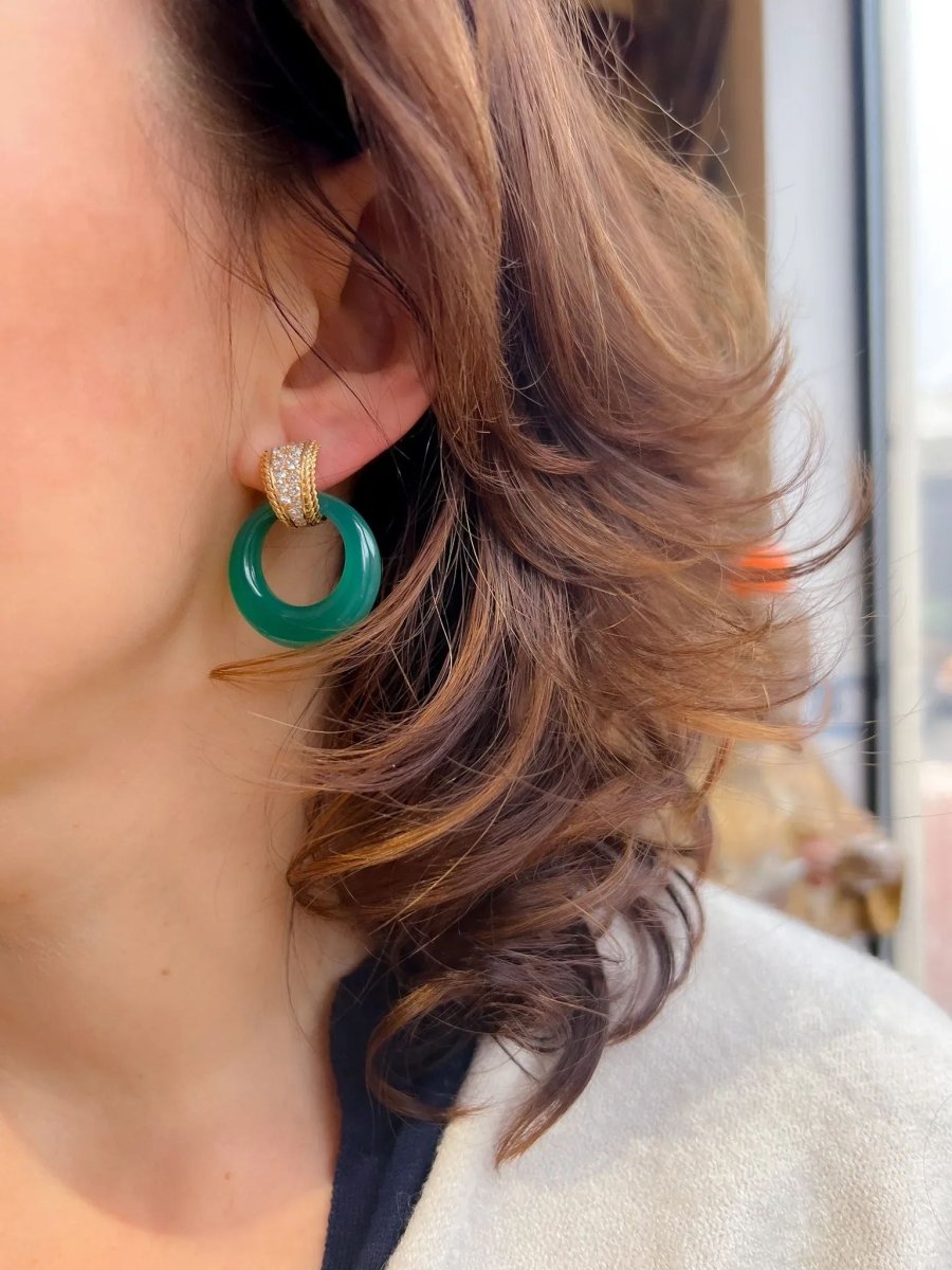 Boucles d'oreilles de la maison Van Cleef & Arpel en or jaune et diamants - Castafiore