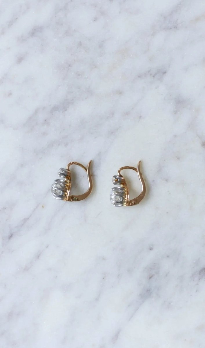 Boucles d'oreilles dormeuses anciennes diamants 1,10 Ct - Castafiore