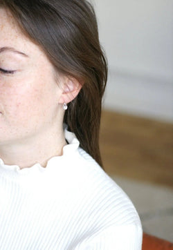 Boucles d'oreilles dormeuses anciennes diamants 1,10 Ct - Castafiore