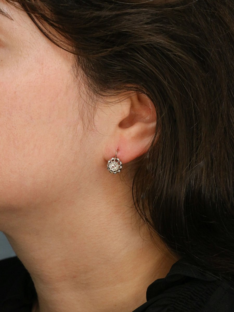 Boucles d'oreilles dormeuses anciennes diamants taille rose - Castafiore