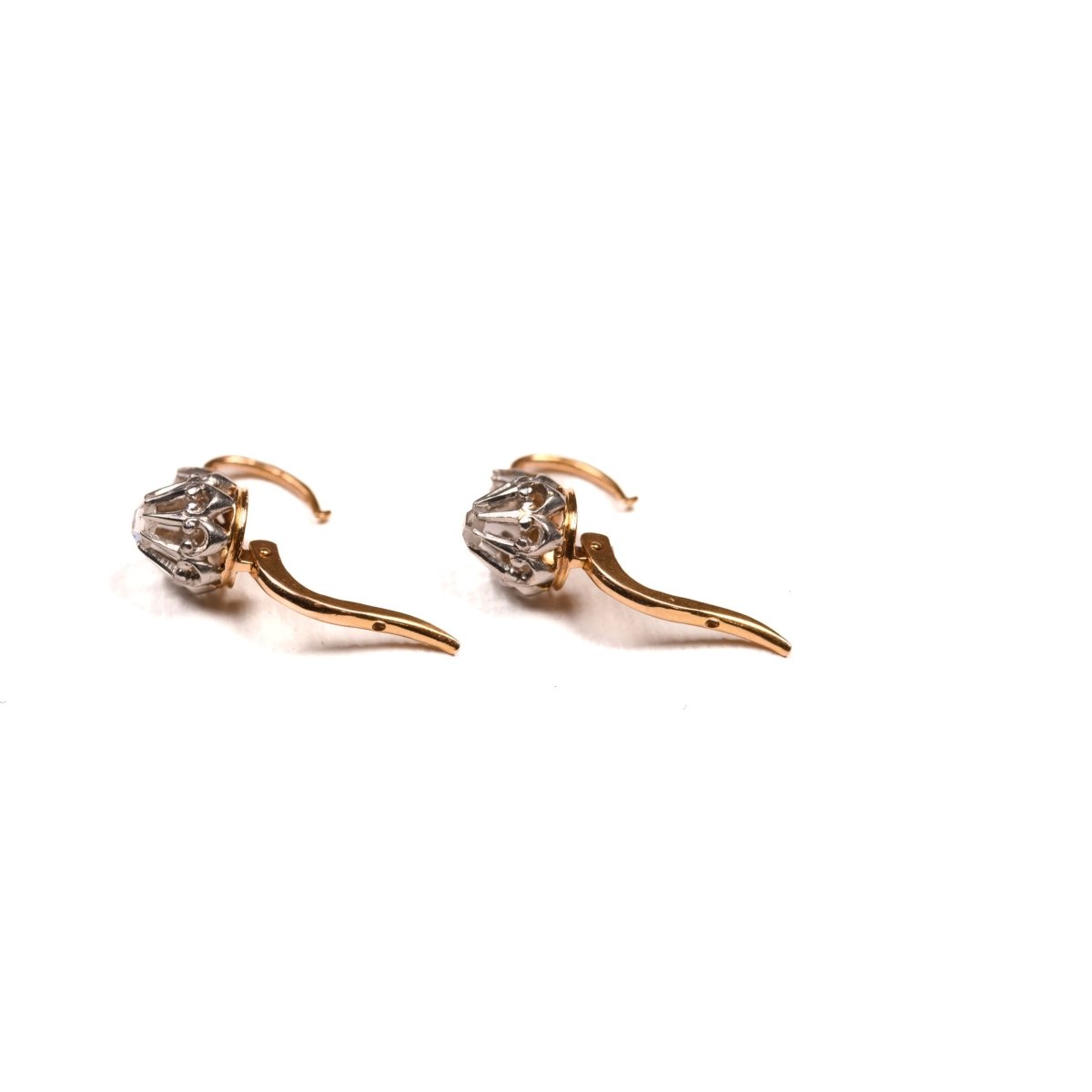 Boucles d'oreilles Dormeuses anciennes en or et diamants - Castafiore