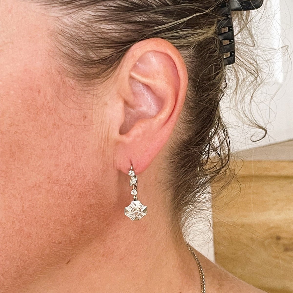 Boucles d'oreilles Dormeuses Art Déco diamants en or - Castafiore