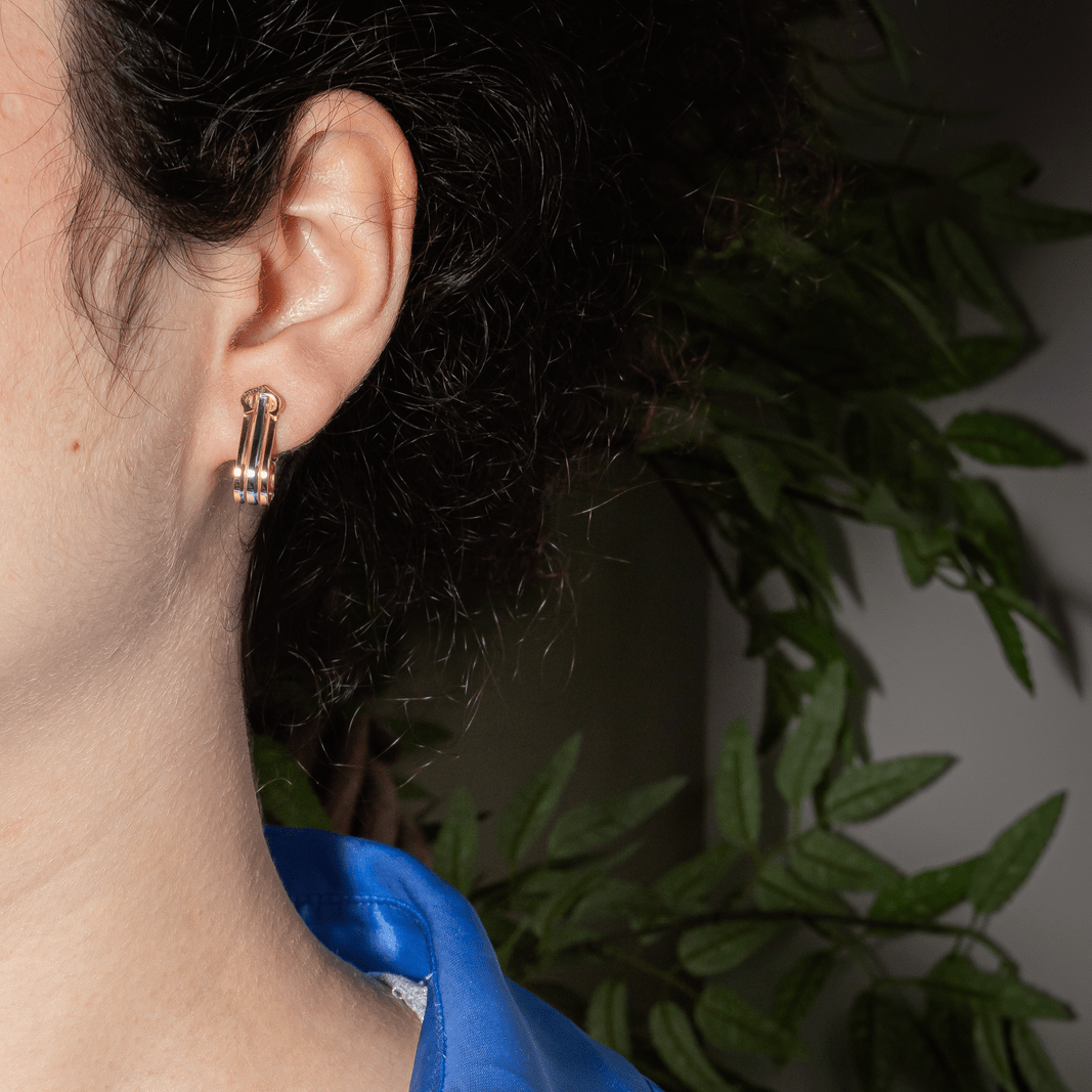 Boucles d'oreilles Dormeuses CARTIER "C de Cartier" en or jaune, or blanc et or rose - Castafiore