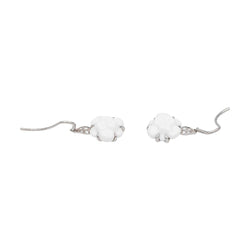 Boucles d'oreilles Dormeuses CHANEL "Camélia" en or blanc, agates et diamants - Castafiore