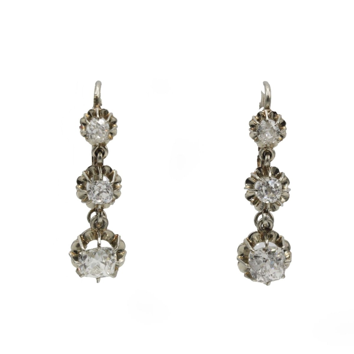 Boucles d'oreilles Dormeuses en or blanc et diamants