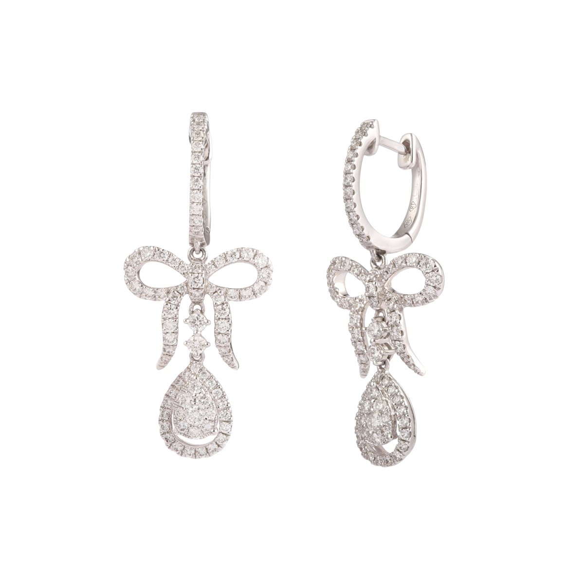 Boucles d'oreilles Dormeuses en or blanc et diamants - Castafiore