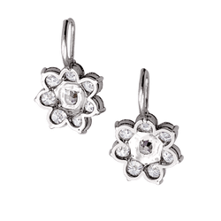 Earrings sleepers, white gold and diamonds.