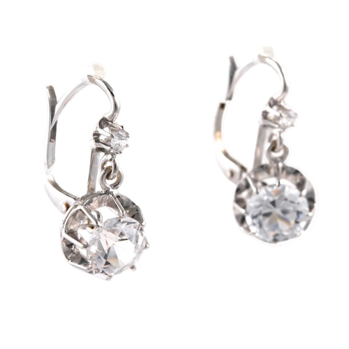 Boucles d'oreilles Dormeuses en or blanc et zirconiums - Castafiore