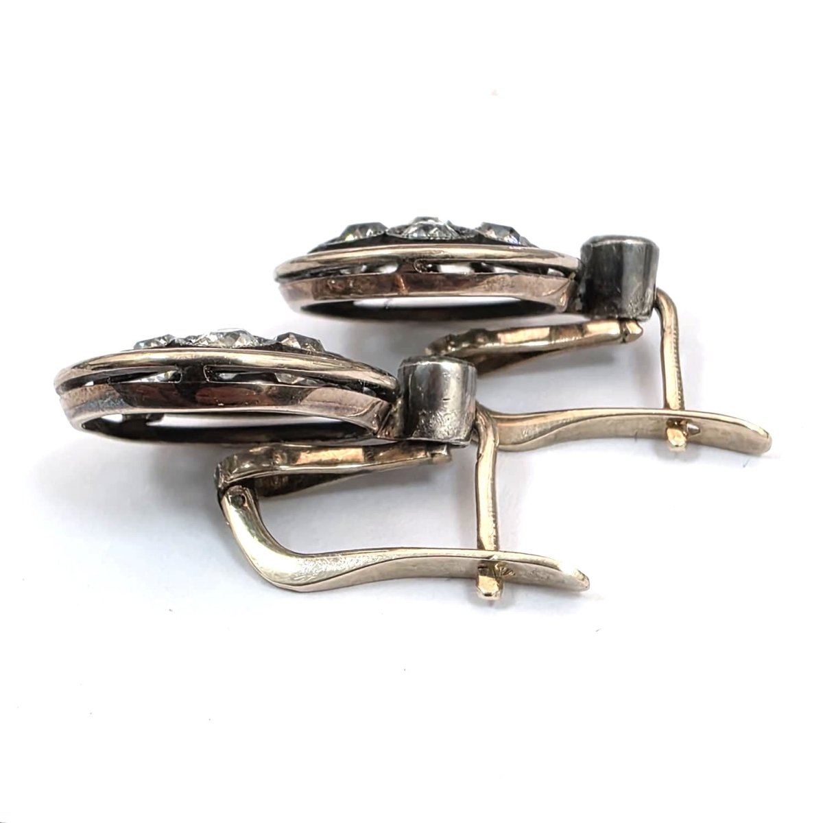 Boucles d'oreilles Dormeuses en or jaune, argent et diamants - Castafiore