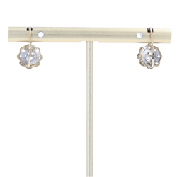 Boucles d'oreilles Dormeuses en or jaune et diamants - Castafiore