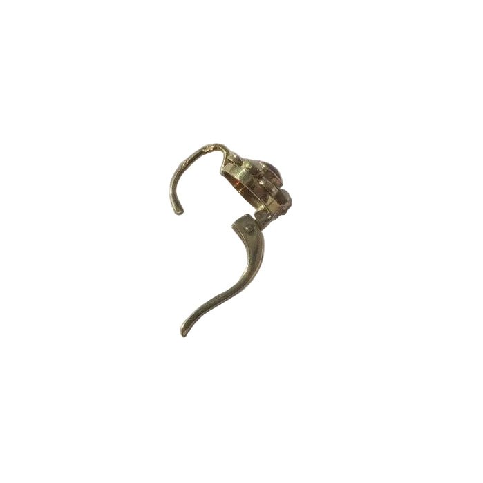 Boucles d’oreilles Dormeuses en or jaune, or banc, rubis, et perles - Castafiore