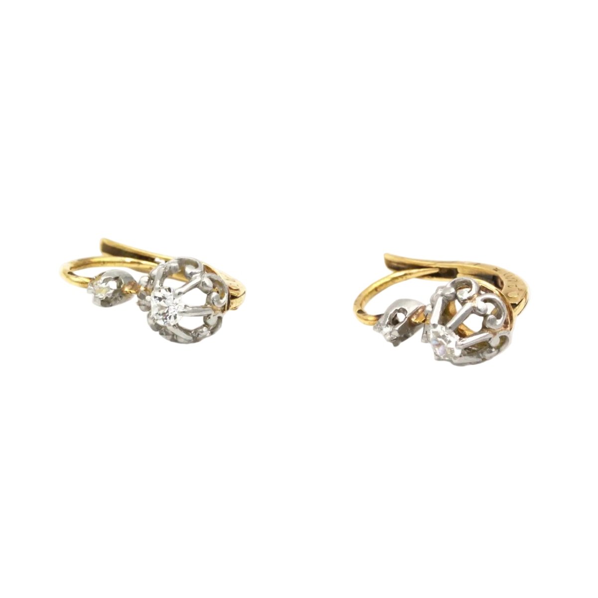 Boucles d'oreilles Dormeuses en or jaune, platine et diamants - Castafiore