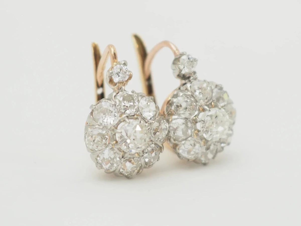 Boucles d'oreilles Dormeuses en or jaune, platine et diamants - Castafiore