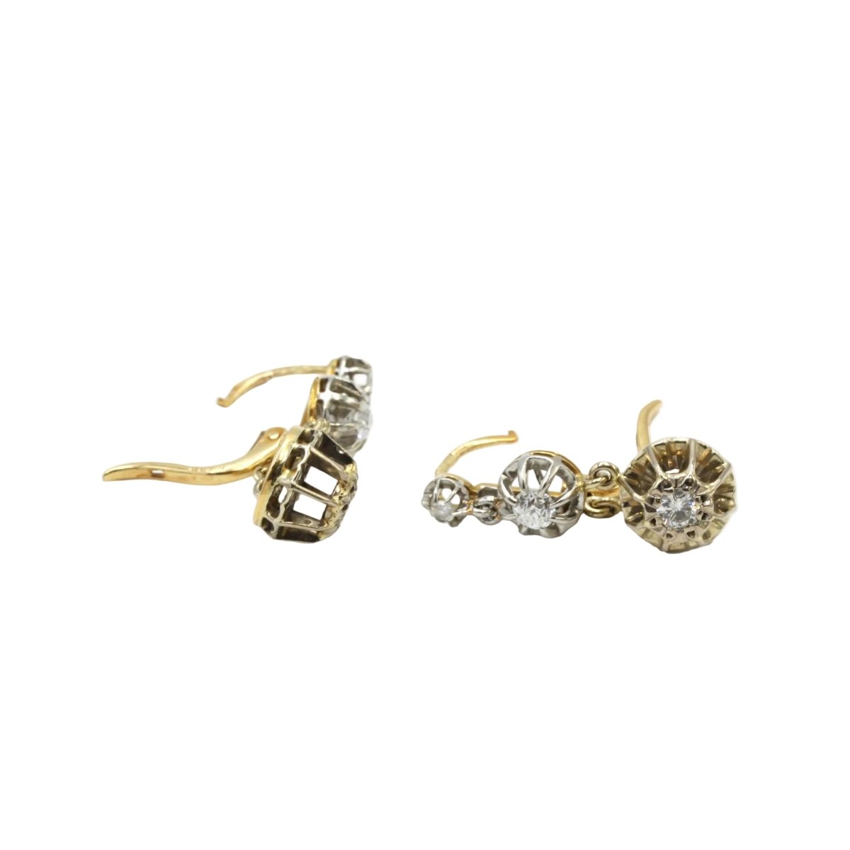 Boucles d'oreilles Dormeuses en or jaune, platine et diamants - Castafiore