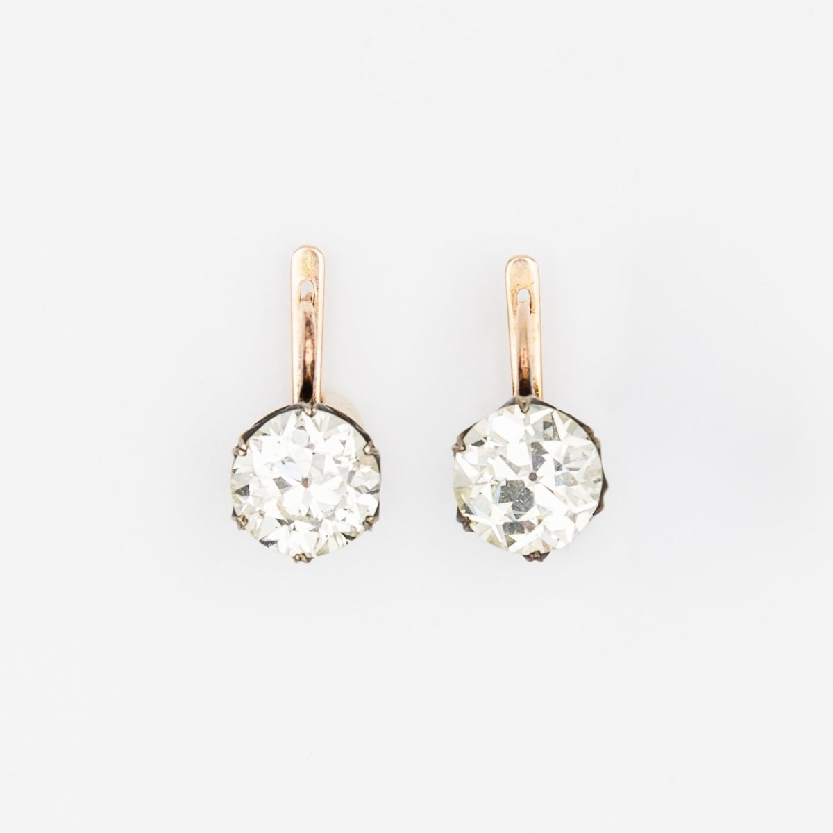 Boucles d'oreilles Dormeuses en or rose, argent et diamants - Castafiore