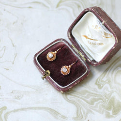 Boucles d'oreilles Dormeuses en or rose et diamants - Castafiore