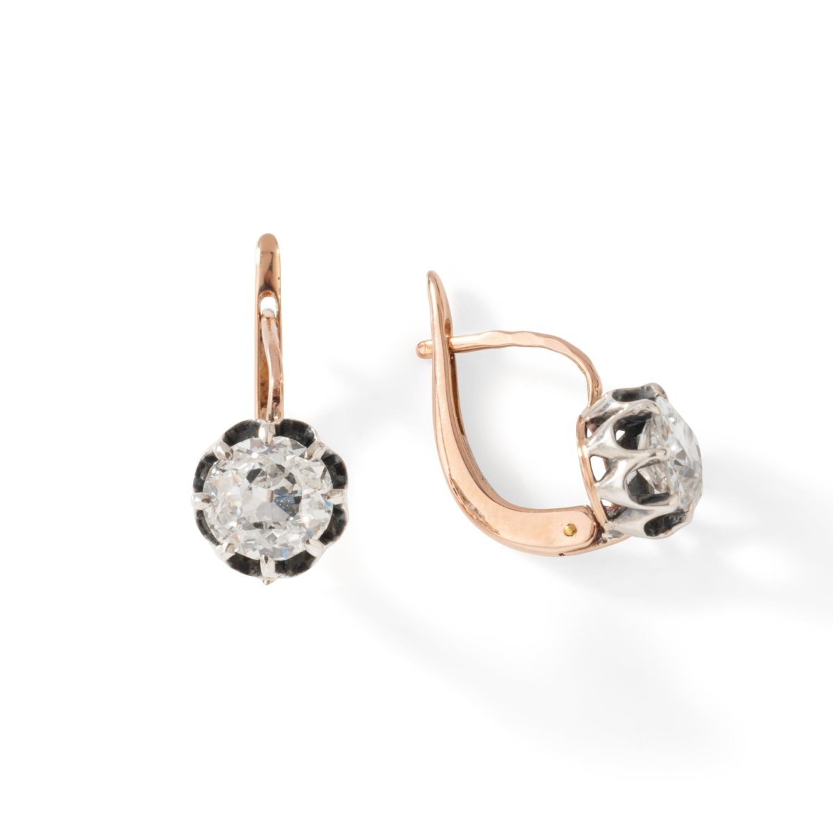 Boucles d'oreilles Dormeuses en or rose et diamants - Castafiore