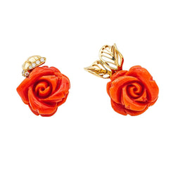 Boucles d'oreilles Dormeuses Pré Catelan Dior en or jaune et diamant - Castafiore