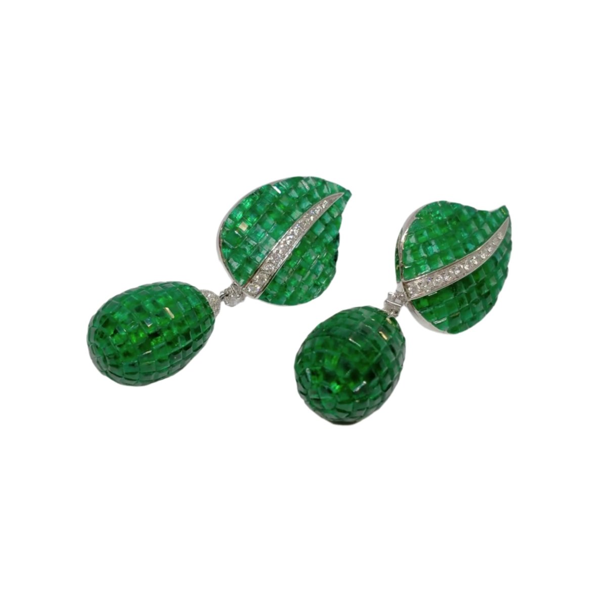 Boucles d'oreilles en or blanc, émeraude et diamants - Castafiore