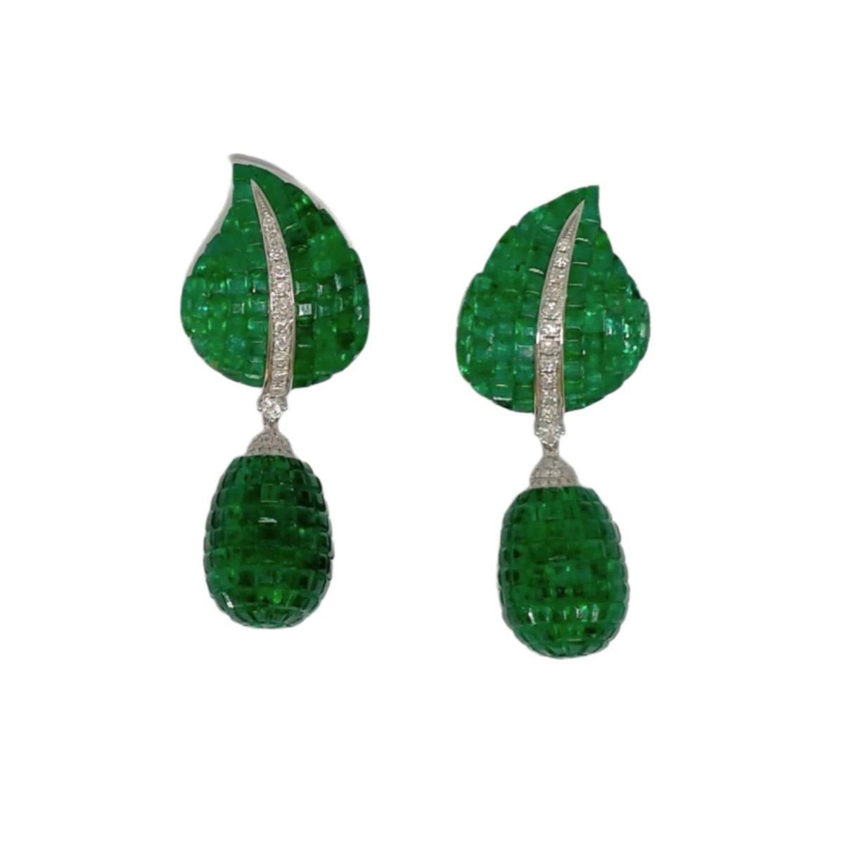 Boucles d'oreilles en or blanc, émeraude et diamants - Castafiore