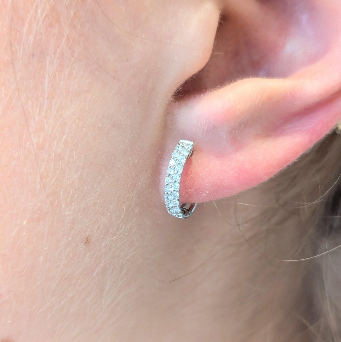 Boucles d'oreilles en or blanc et diamants - Castafiore