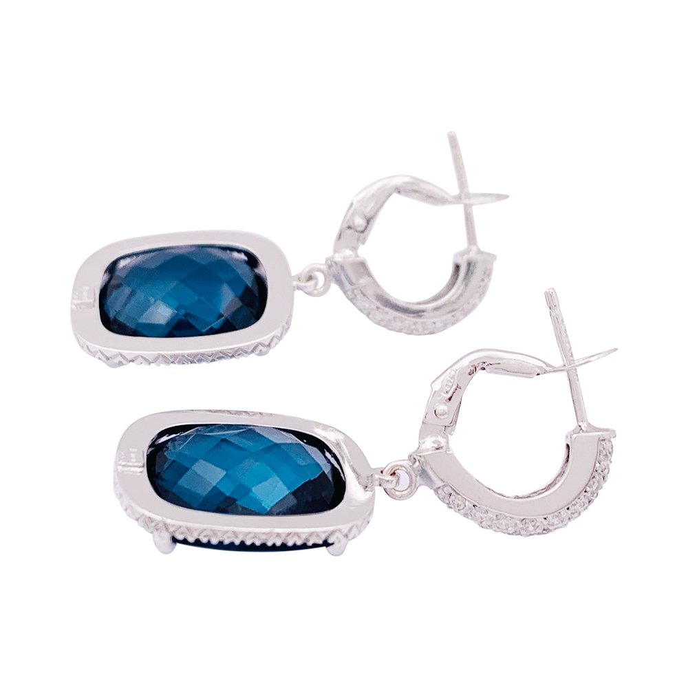 Boucles d'oreilles en or blanc, topaze bleue et diamants - Castafiore