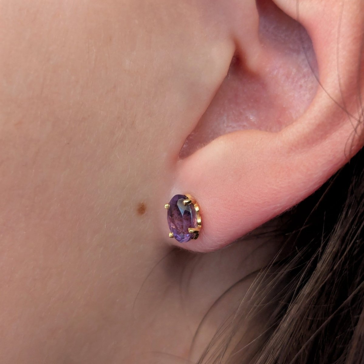 Boucles d'oreilles en or jaune 18 carats et améthystes - Castafiore