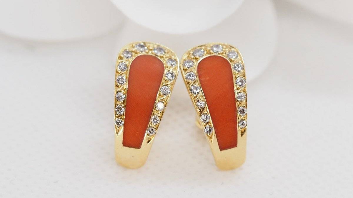 Boucles d'oreilles en or jaune corail et diamants - Castafiore