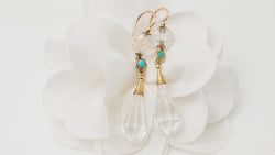 Boucles d'oreilles en or jaune, cristal de roche et turquoise - Castafiore