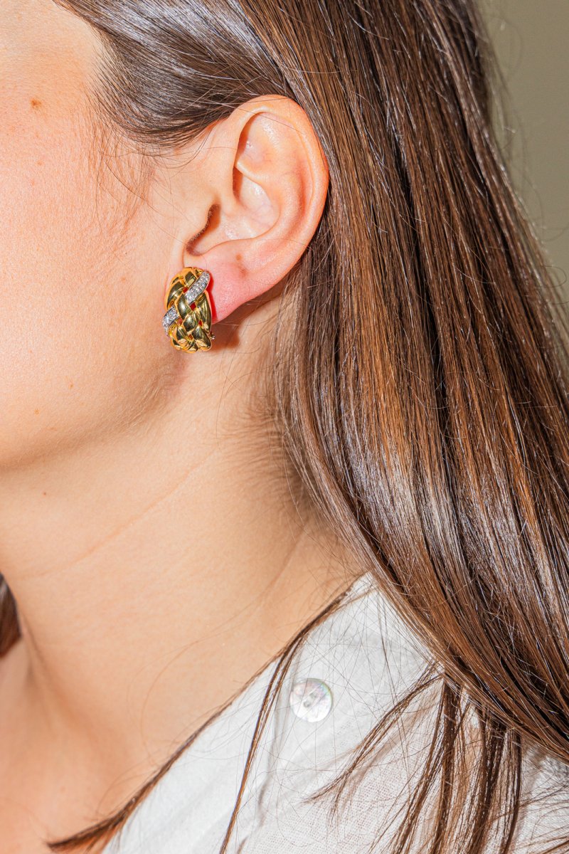 Boucles d'oreilles en or jaune et diamants - Castafiore