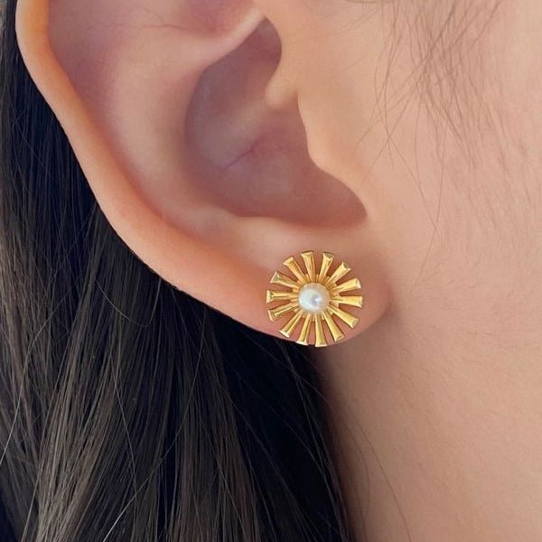 Boucles d'oreilles en or jaune et perles - Castafiore