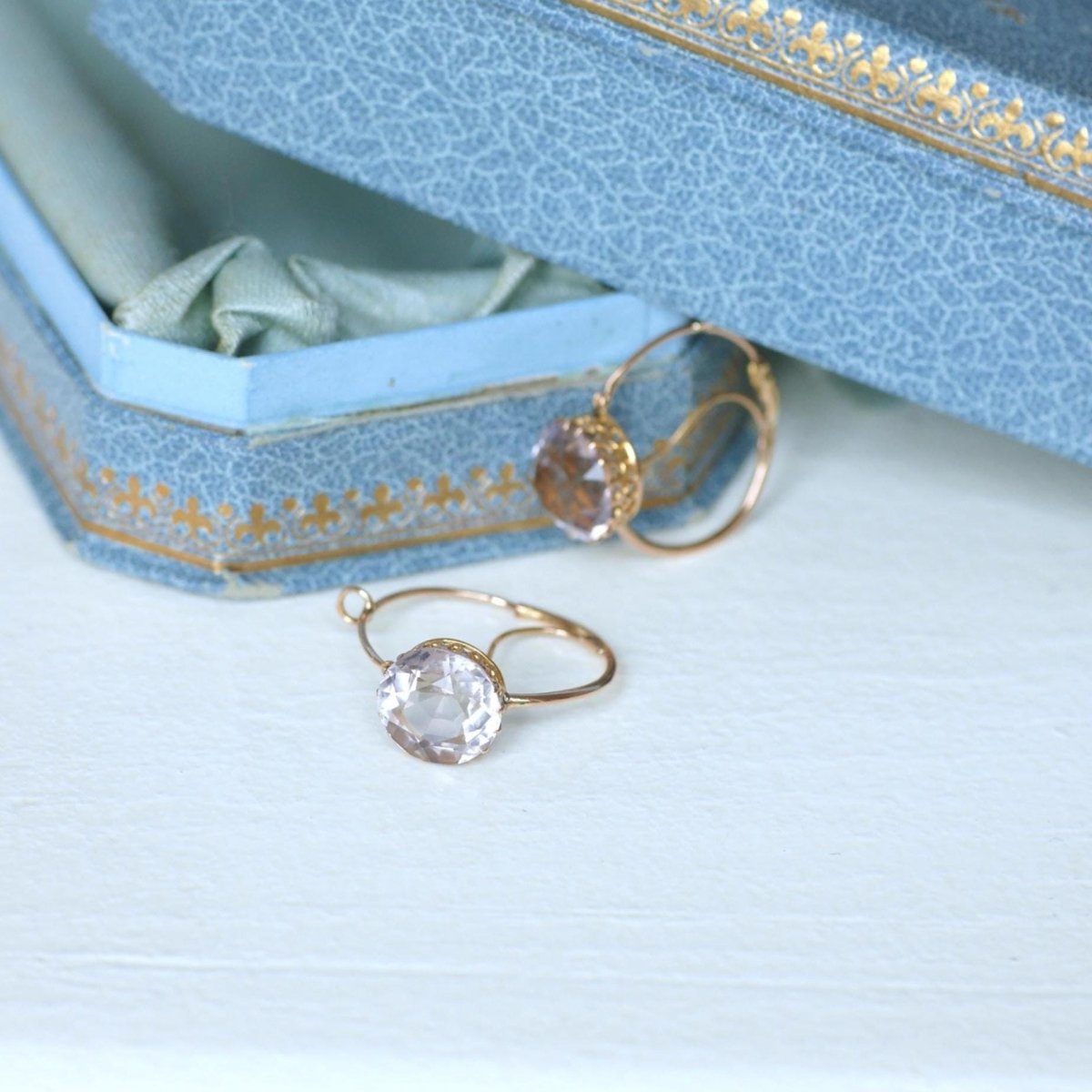 Boucles d'Oreilles en or rose et améthystes - Castafiore