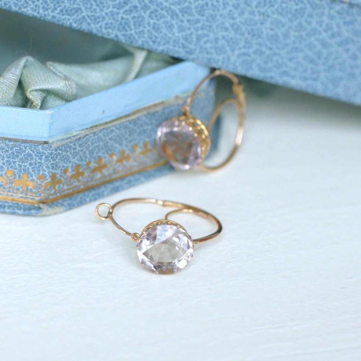 Boucles d'Oreilles en or rose et améthystes - Castafiore