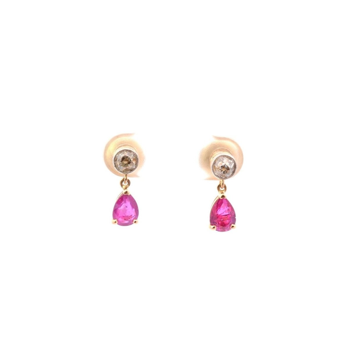 Boucles d’oreilles en or, rubis et diamants - Castafiore