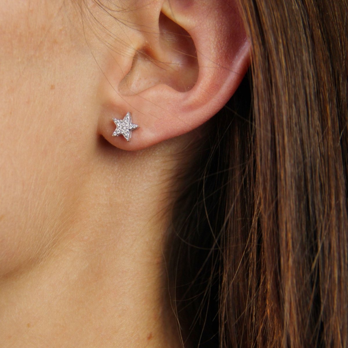 Boucles d'oreilles ÉTOILES Puces en or blanc et diamants - Castafiore