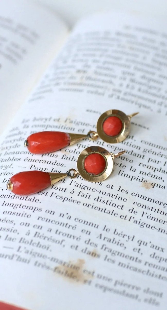 Boucles d'Oreilles Gouttes Corail - Castafiore