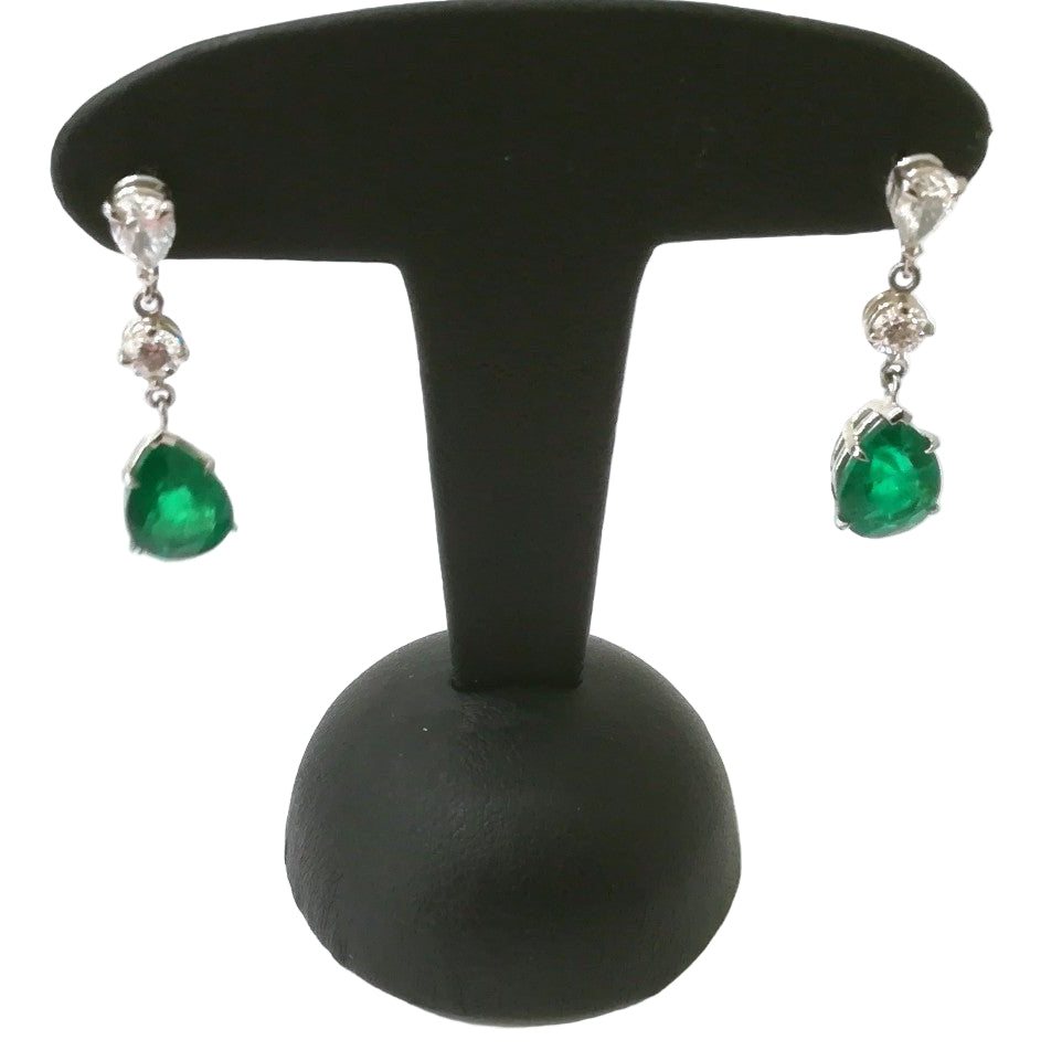 Boucles d'oreilles GUY BARUCH Pendantes en or blanc émeraudes et diamants - Castafiore