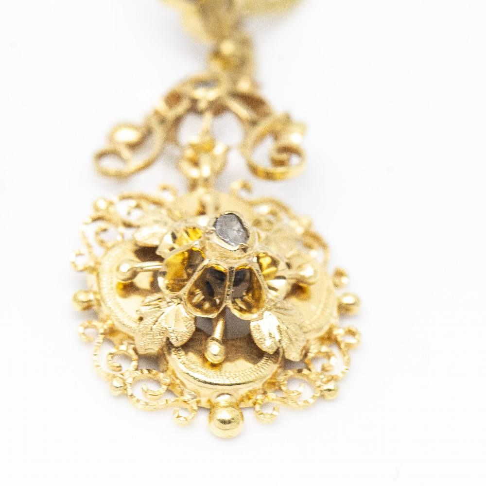 Boucles d'oreilles ISABELINOS 1800 en or et diamants - Castafiore