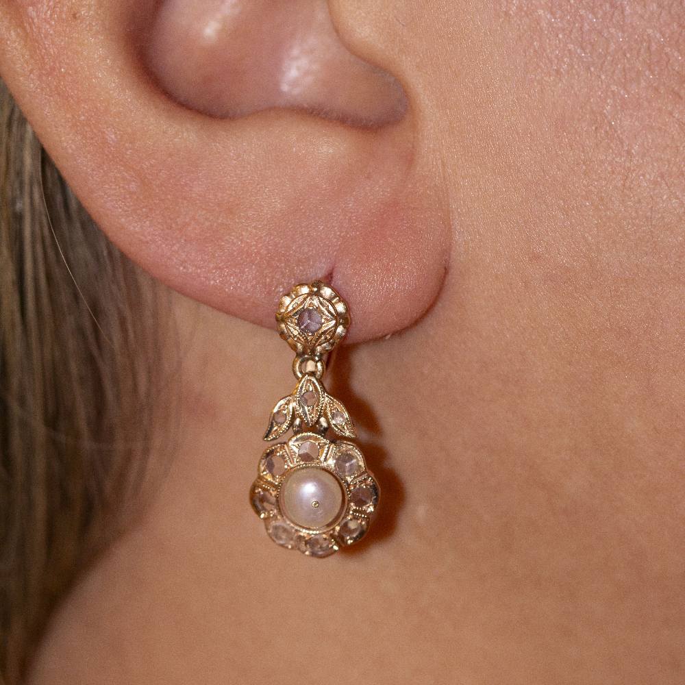 Boucles d'oreilles originales 1810 FLEUR avec diamants - Castafiore