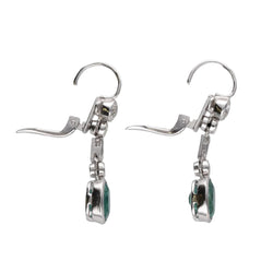 Boucles d'oreilles pendantes avec emeraudes et diamants en Or gris 18 Cts. - Castafiore