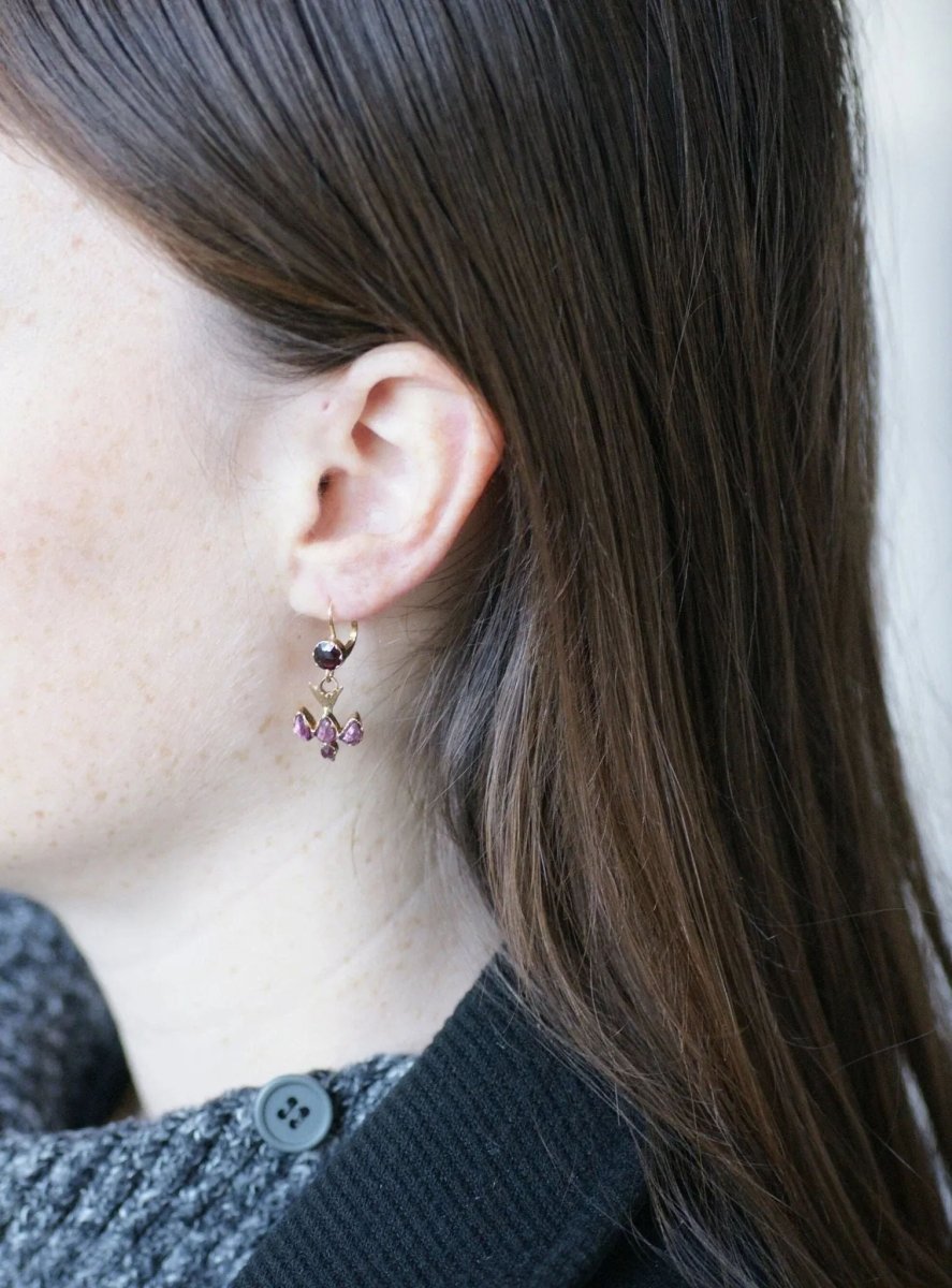 Boucles d'oreilles pendantes colombes grenats - Castafiore