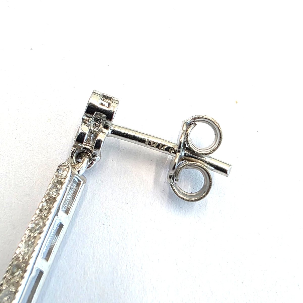 Boucles d'oreilles Pendantes en or blanc et diamants - Castafiore