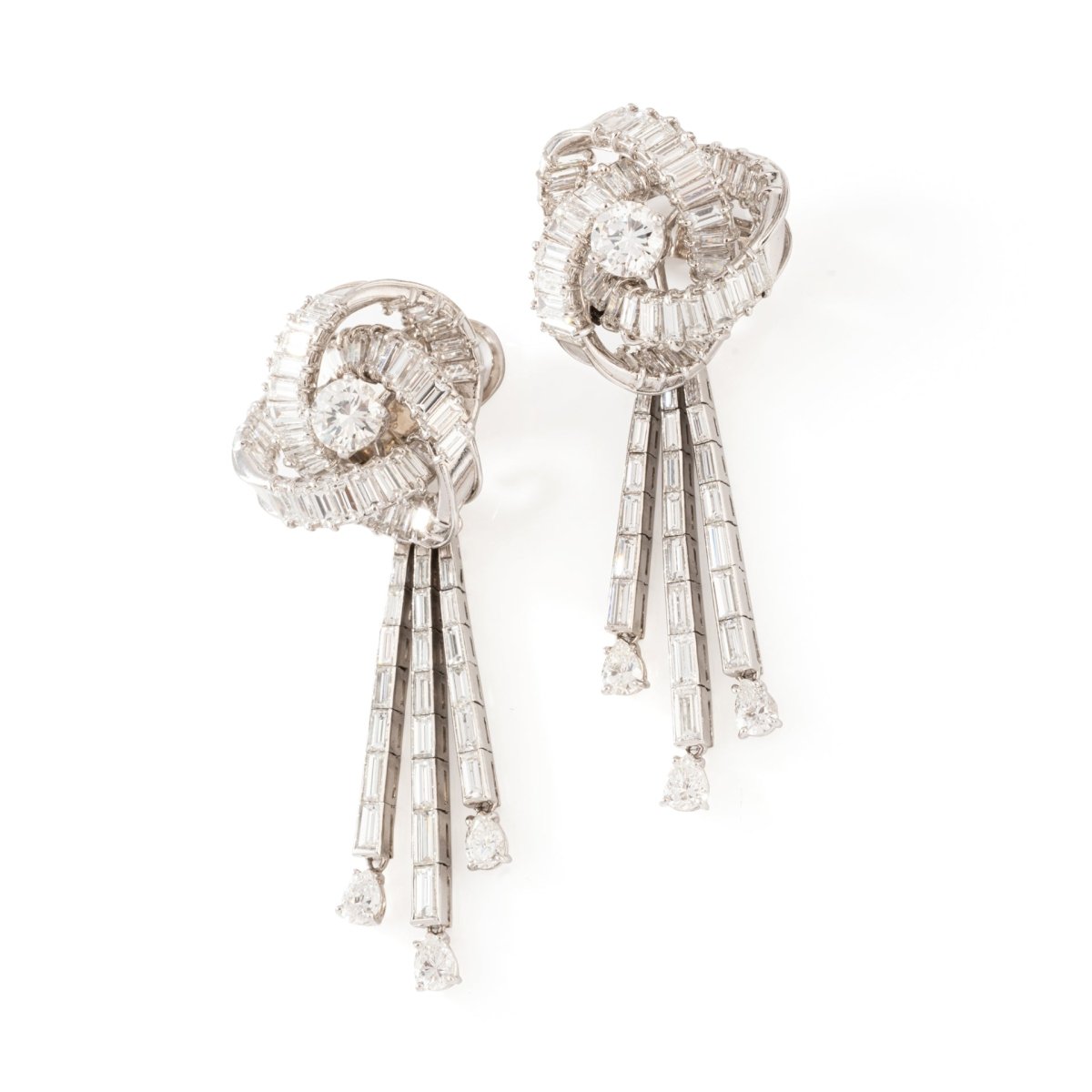 Boucles d'oreilles Pendantes en or blanc et diamants - Castafiore