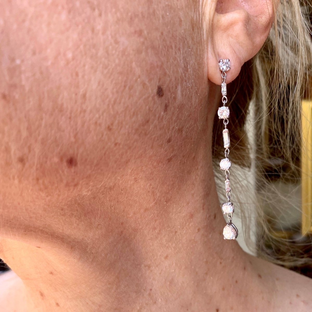 Boucles d’oreilles Pendantes en or blanc et diamants - Castafiore