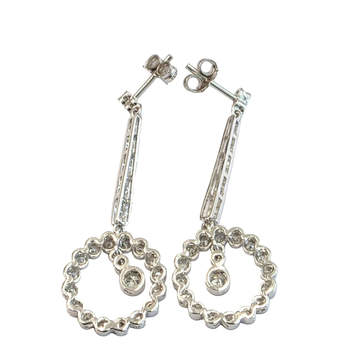 Boucles d'oreilles Pendantes en or blanc et diamants - Castafiore